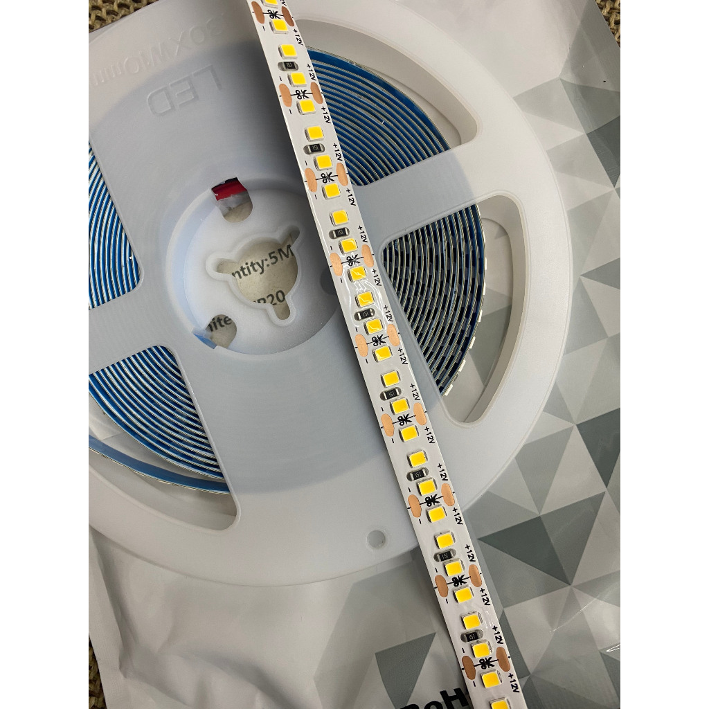Led cuộn dây dán 5m SMD 2835 điện 12V đơn sắc dùng cho nội thất, tranh điện, tranh tráng gương, gương led