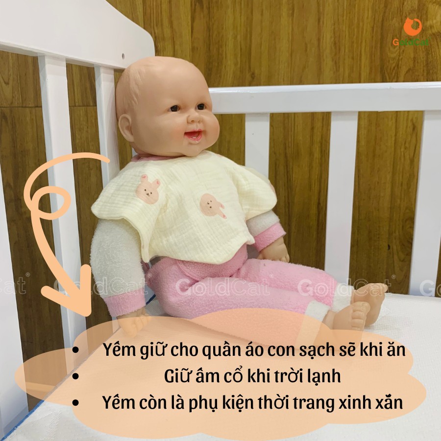 Yếm cổ tròn cho bé trai, bé gái chất liệu muslin xô cotton 100% điều chỉnh 2 nấc linh hoạt.