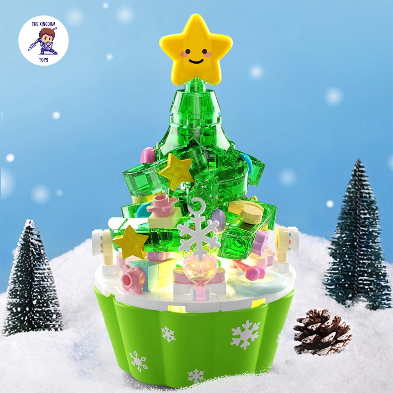 Đồ Chơi Lắp Ráp Giáng Sinh Noel Bộ 4 Mô Hình Ngôi Nhà Ông Già Noel / Cây Thông / Người Tuyết Phát Sáng Có Đèn 605030