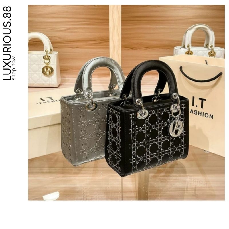 DIOR ĐÍNH ĐÁ VIP Size 18-20 [FULLBOX]