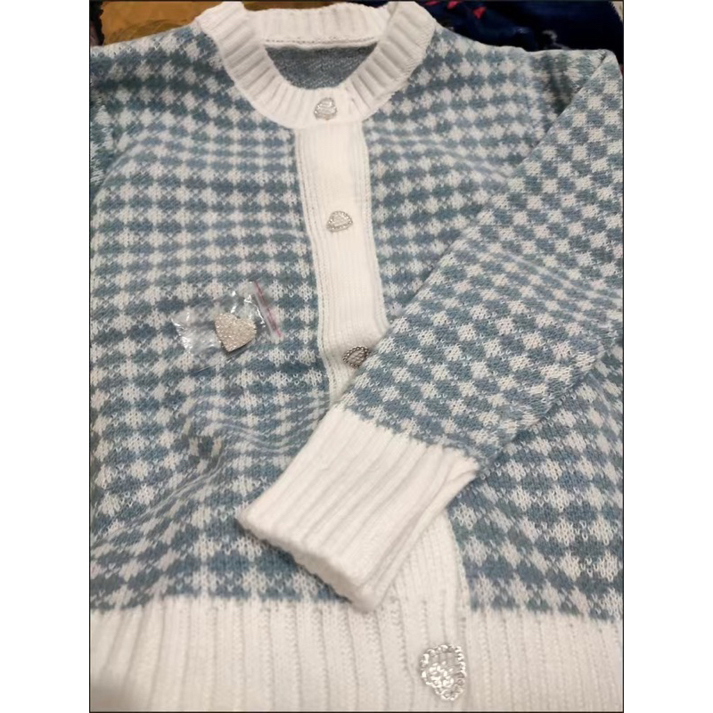 Áo cardigan len nữ thích hợp thời trang thu đông 2023 khí chất mới mỏng phong cách phương Tây hàng Quảng Chau năm 2023
