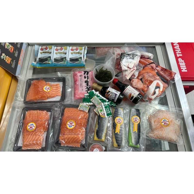 Rong nho tươi ăn kèm - 1 hộp