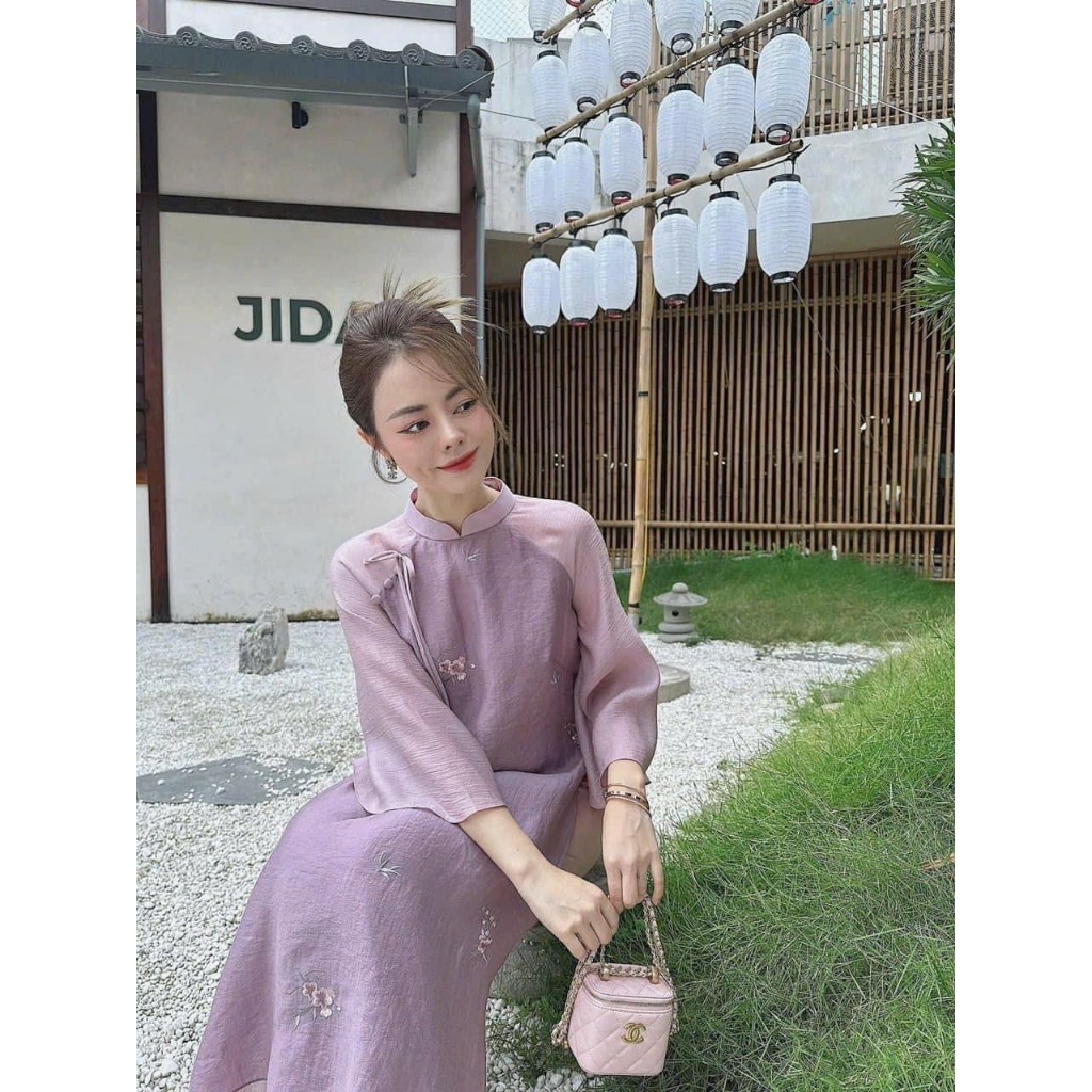 Sét áo dài cách tân thêu hoa nổi tay lỡ - 247store.vn - AodaitheuAD22_P13K5