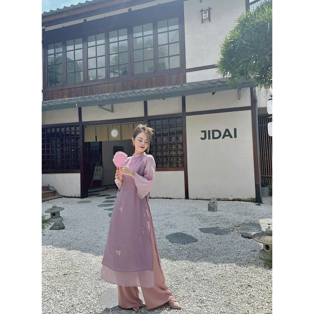 Sét áo dài cách tân thêu hoa nổi tay lỡ - 247store.vn - AodaitheuAD22_P13K5