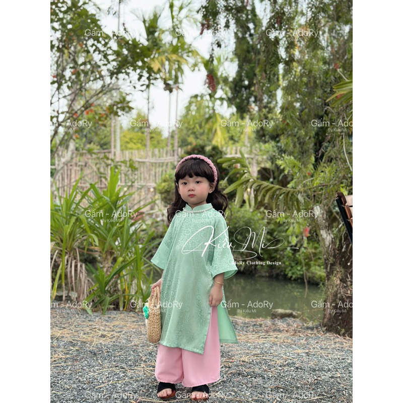 Áo dài cổ trụ gồm Áo, Quần và Cài cho bé gái 8-40kg