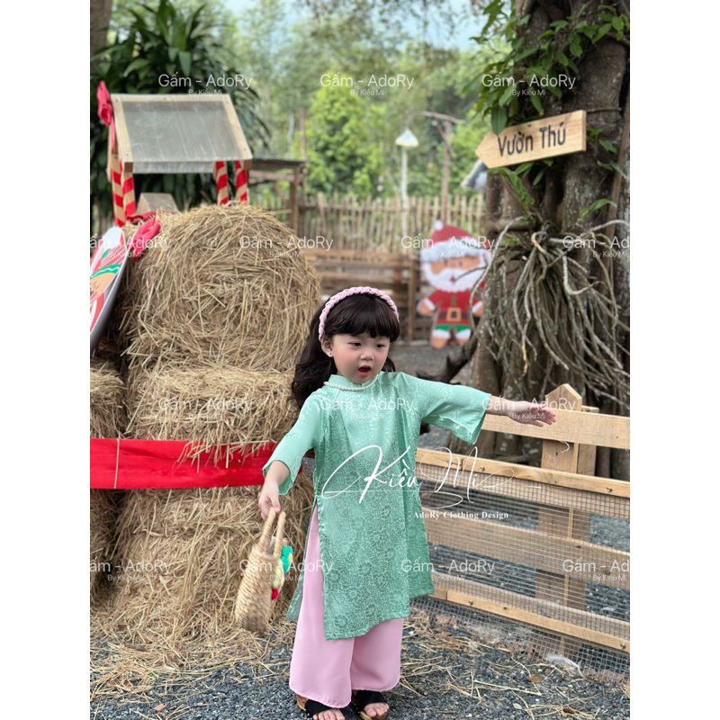 Áo dài cổ trụ gồm Áo, Quần và Cài cho bé gái 8-40kg