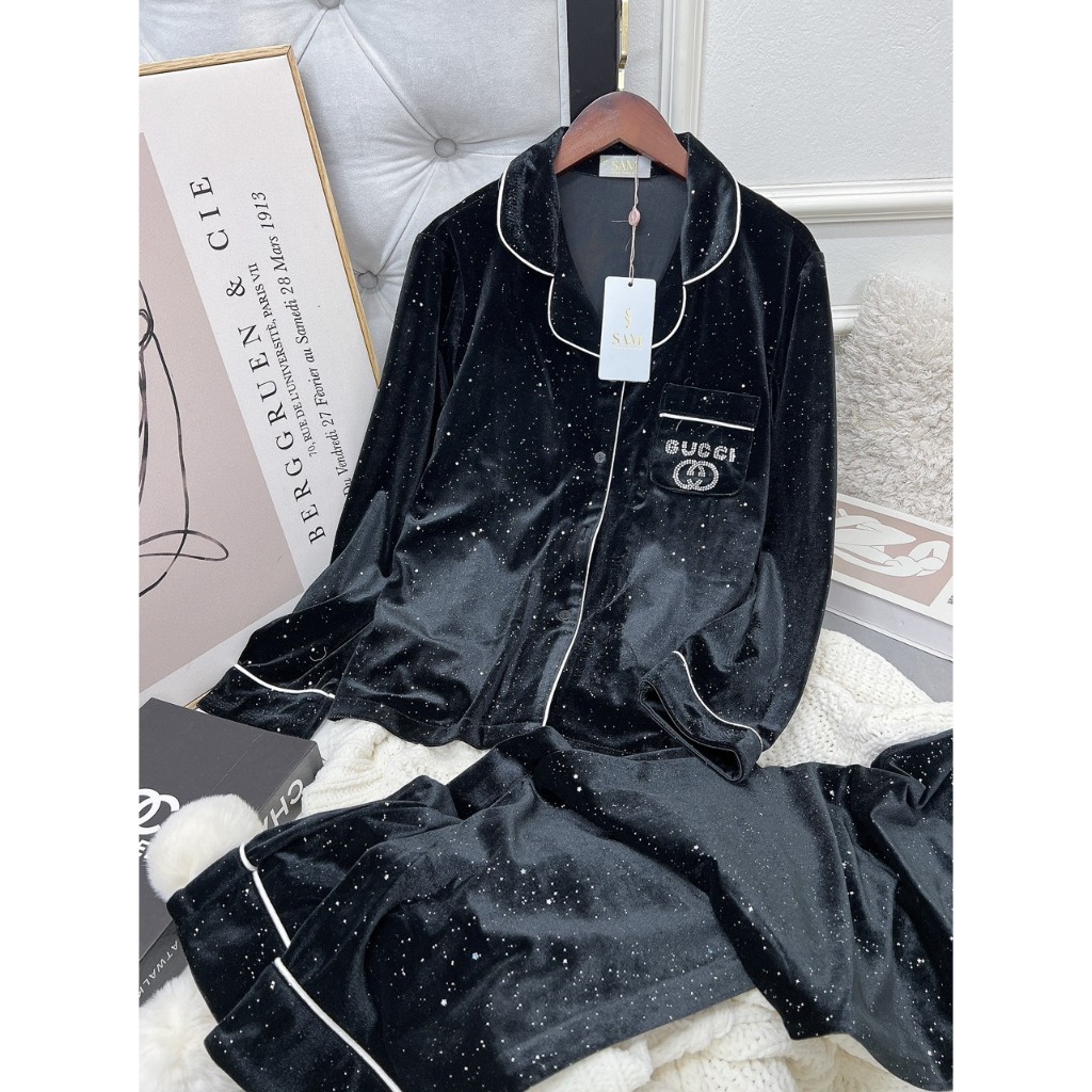 Bộ pijama nhà SAM nhung the cao cấp, kiểu trơn đơn giản, hình thêu túi trước ngực, kiểu áo dài tay quần dài, chất mềm
