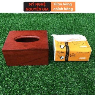 Hộp đựng giấy ăn sang trọng bằng gỗ Hương tạo nên nét trang nhã đẳng cấp cho không gian trưng bày