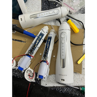Phụ kiện tăm nước lock & lock ENR156BLU cũ tháo máy pin, mô tơ, bộ bơm, dây sạc...bo mạch chủ máy