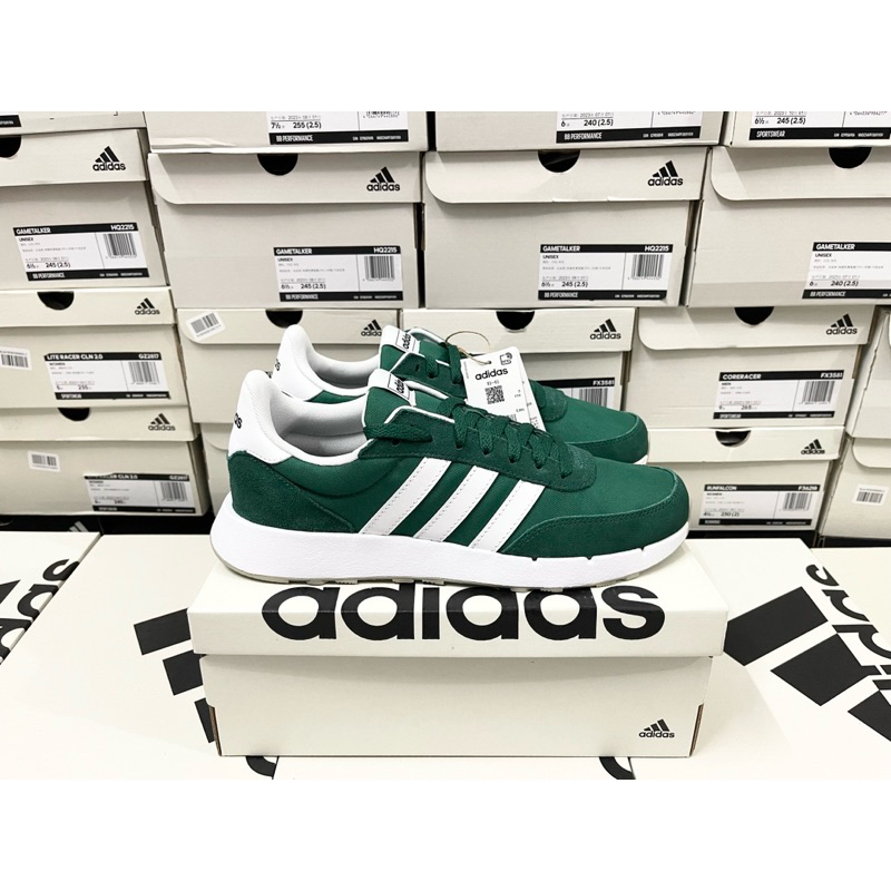 Giày Adidas full box, có mail mua hàng. Hàng có sẵn, bay size nhanh nên các ace chốt nhanh ạ
