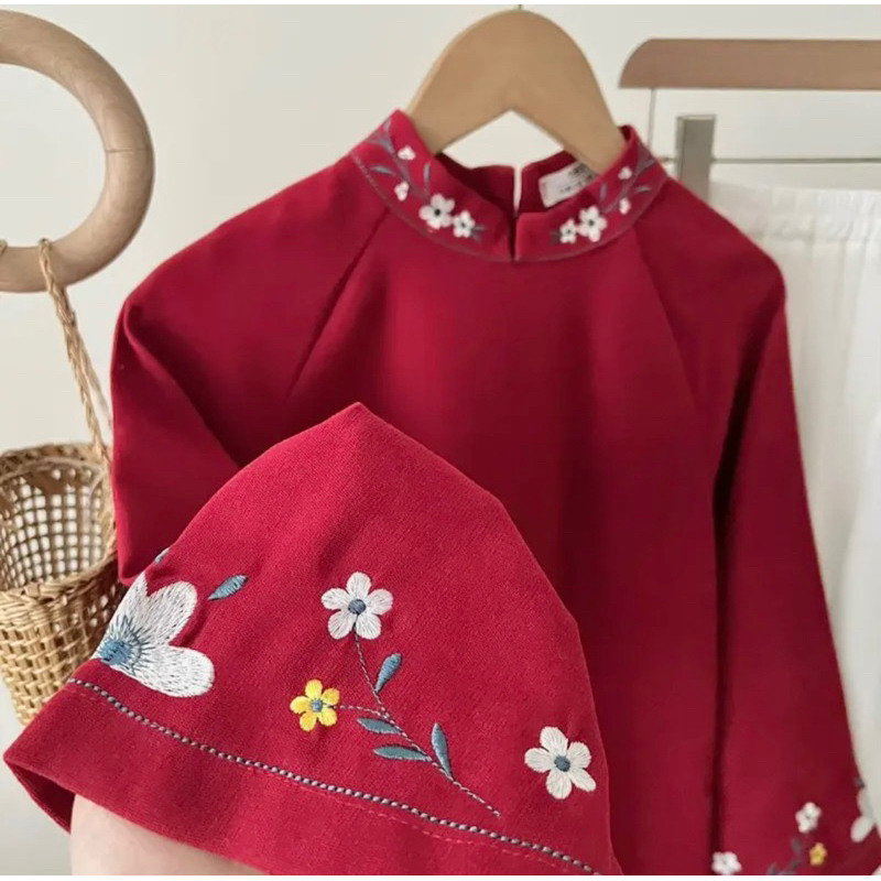 Áo dài “MẪN NGHI” - Set áo dài đỏ nhung lì thêu hoa cổ tàu mix chân váy voan tơ trắng