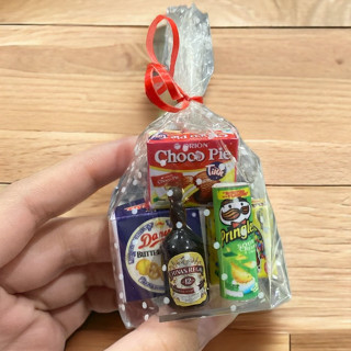 Mô hình gói quà Tết trang trí bàn thờ ông địa thần tài mini trang trí bàn làm việc văn phòng