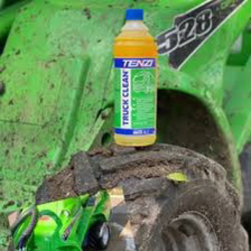 Nước rửa xe không chạm Truck clean