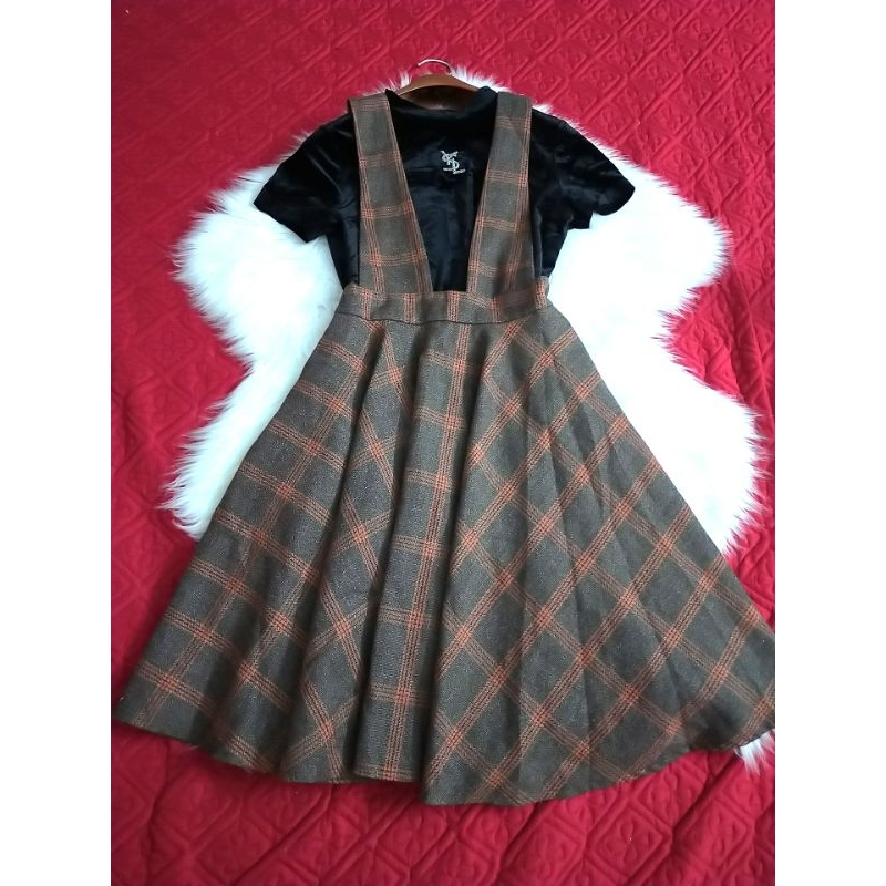 Yếm hiệu UNTIL EIGHTY