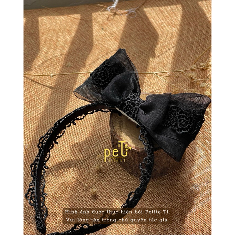 Nơ đứng ren họa tiết hoa hồng màu đen - Băng đô cài ( Bờm ) - Băng đô thun - Turban - Cho bé gái - e