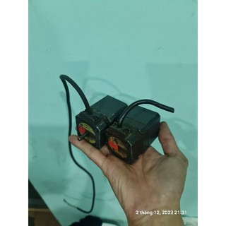 Step motor Vexta 5 phase 2 đầu trục cũ xịn rẻ