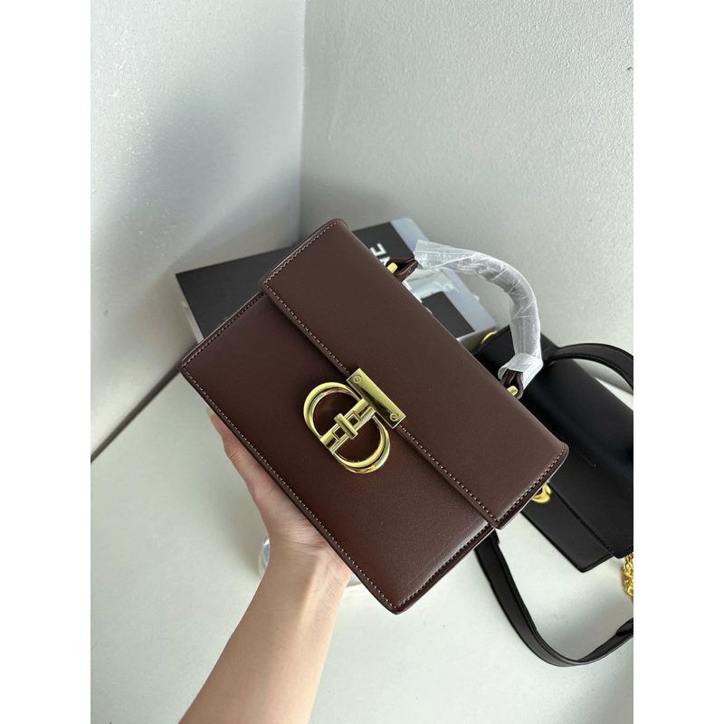 Kẹp lách đeo cheo khoá CD mới