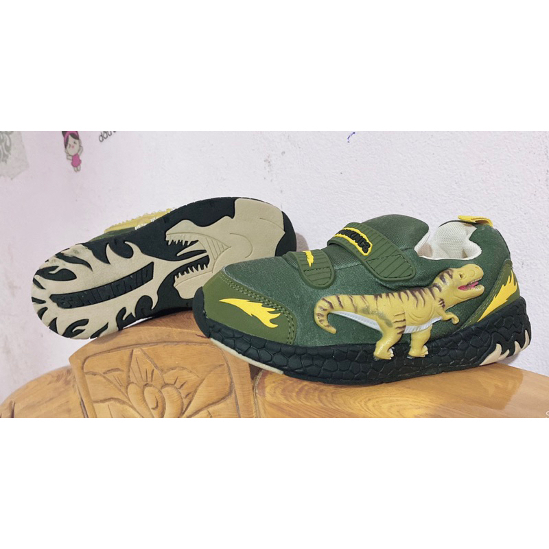 Giày Dinosoles sz 33-20.5cm