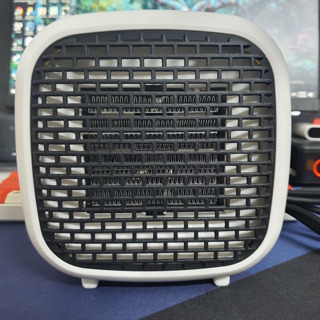 Máy sưởi mini công nghệ PTC Ceramic 800W nóng nhanh, tiết kiệm điện, không phát sáng, không gây bỏng, không dùng oxy