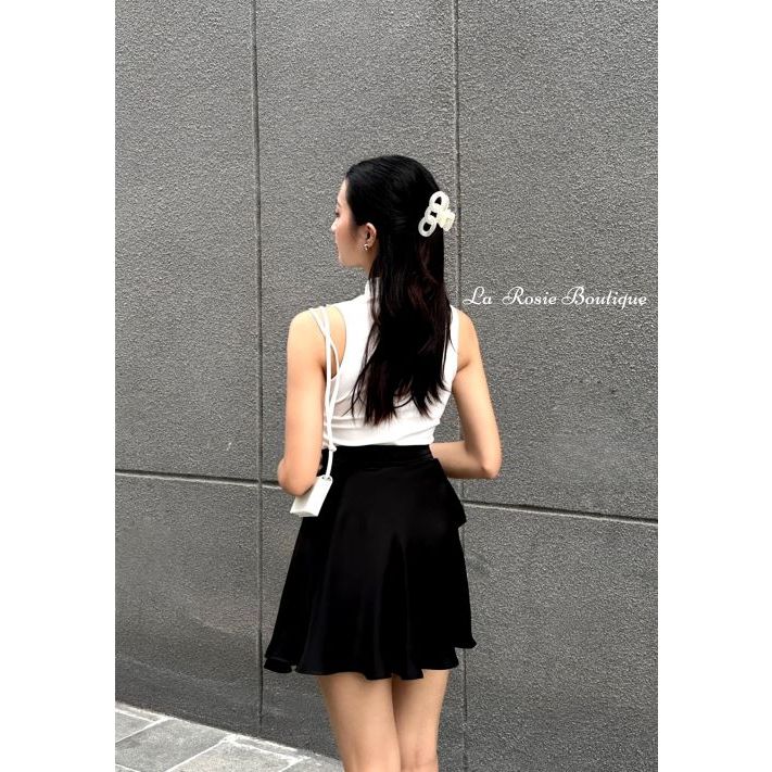 Chân váy lụa form ngắn xòe wrap skirt La Rosie Boutique