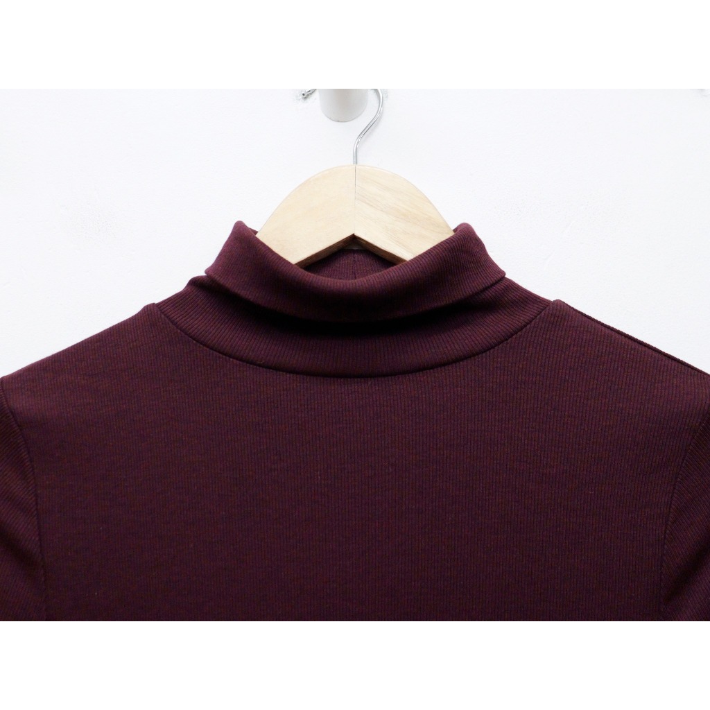 C3943 - Áo thun gân cổ lọ tay dài trơn