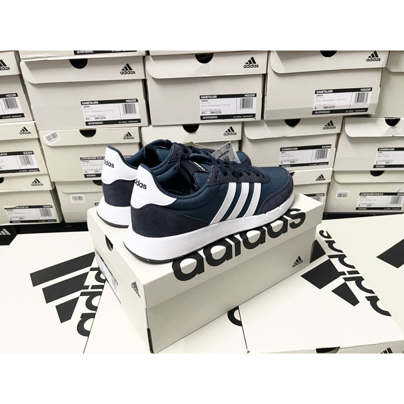 - Giày thể thao Adidas FZ0962
