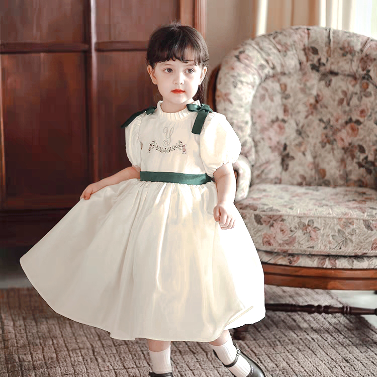 Váy tiểu thư taffa trắng cho bé gái VML020