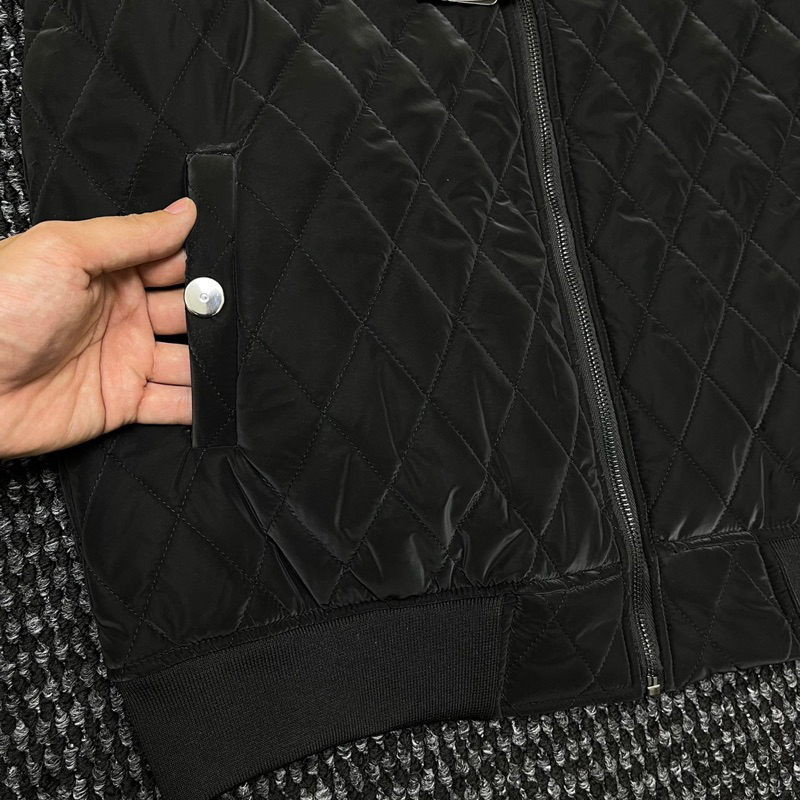 Áo khoác phao nam Dolce trần bông sọc quả trám thêu logo tag sắt ngực vải nhung lì bóng 3 lớp AK126P