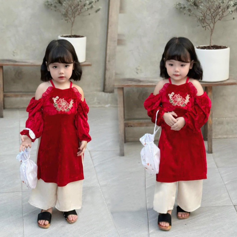 Áo dài nhung đỏ cổ yếm bé gái