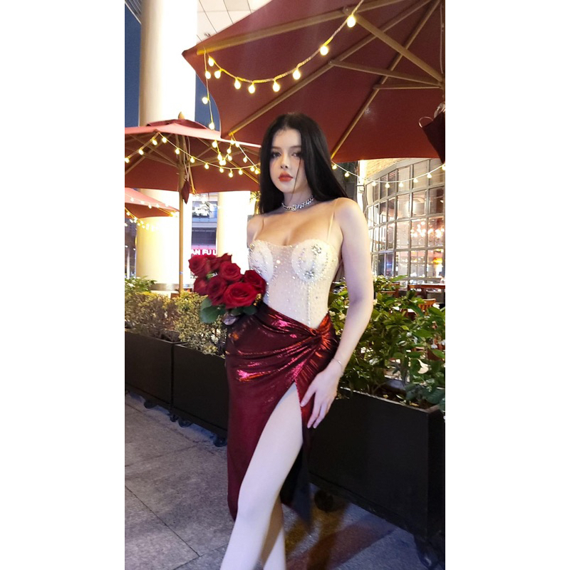 VÁY NHŨ XUYÊN THẤU