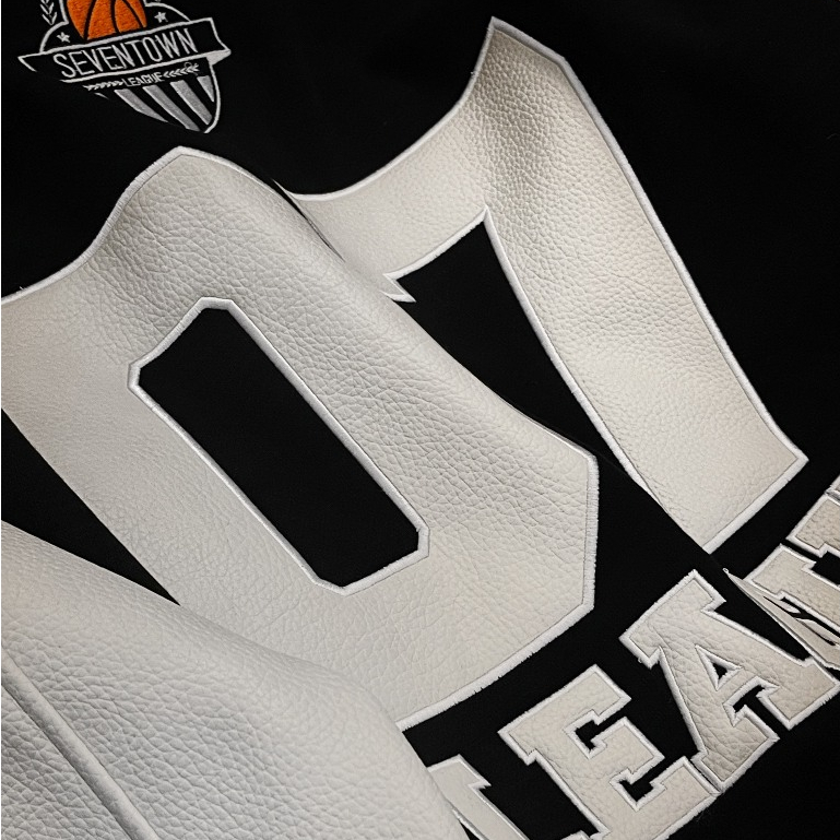 ÁO VARSITY SEVENTOWN BASKETBALL BLACK