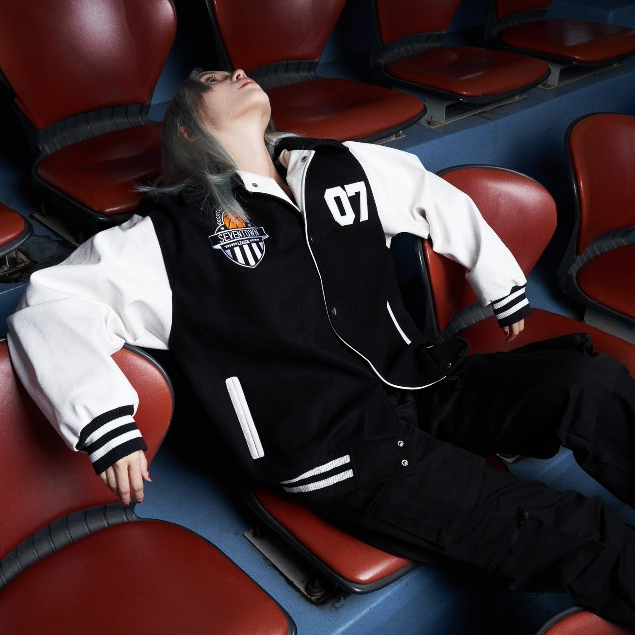 ÁO VARSITY SEVENTOWN BASKETBALL BLACK