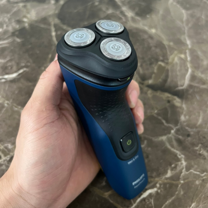 Máy cạo râu khô và ướt Philips AquaTouch S1121 Serial 1000 với lưỡi cạo ComfortCut tự mài - CHÍNH HÃNG BẢO HÀNH 2 NĂM