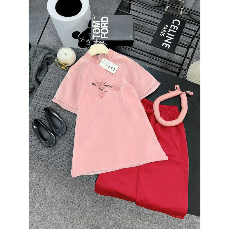 Set Áo dài cách tân kèm mấn tơ 4 tà đính hoa đào dập ngọc cho bé gái
