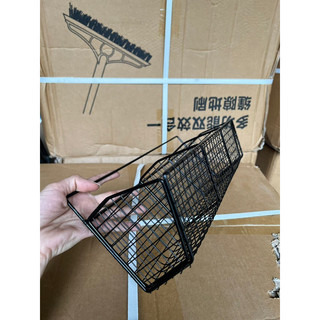 Kệ sắt lưới 3 ngăn dán tường đa năng