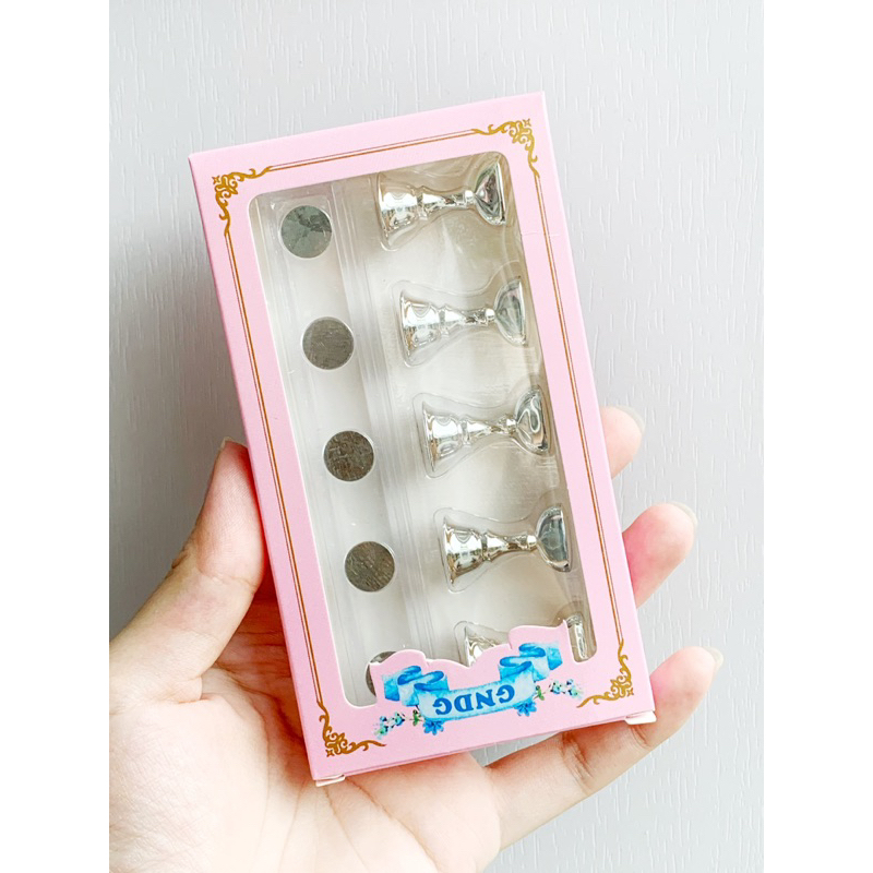 Đế gắn móng tập sơn