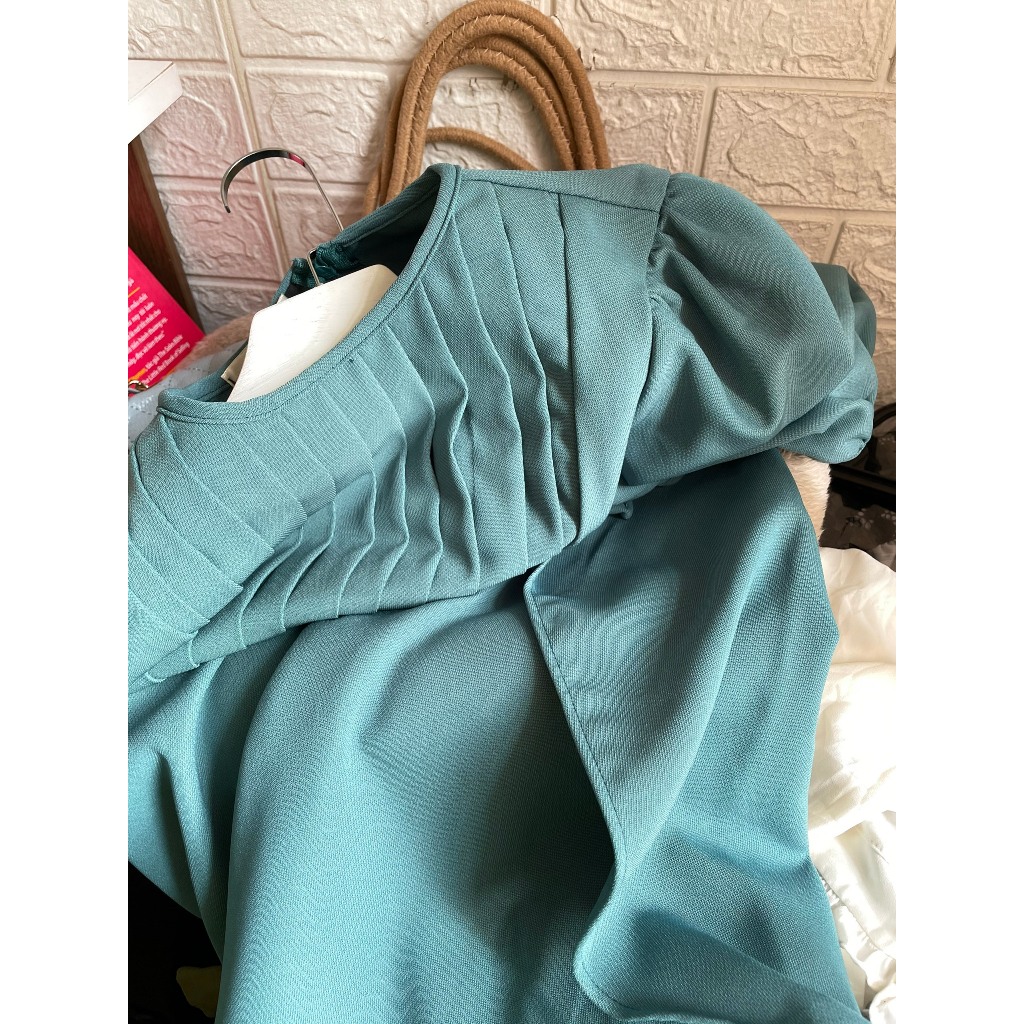 Đầm tay phồng xếp ly ngực vạt nhún hông cách điệu