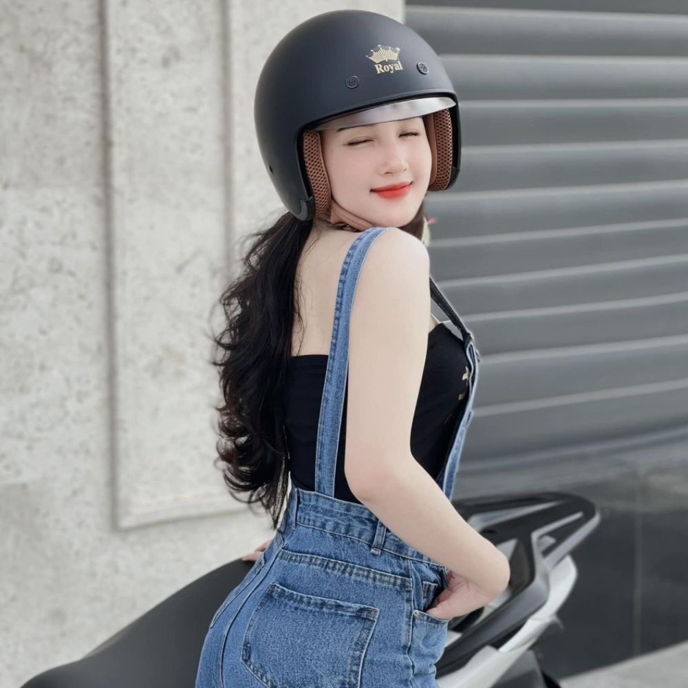 MŨ NÓN BẢO HIỂM XE MÔ TÔ 3/4 ROYAL M139 KÍNH ÂM SIZE  MẦU TRẮNG BÓNG