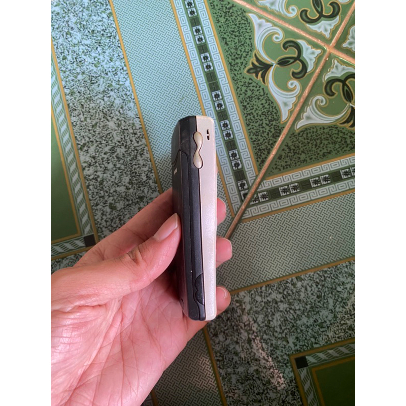 Xác điện thoại Nokia 8250