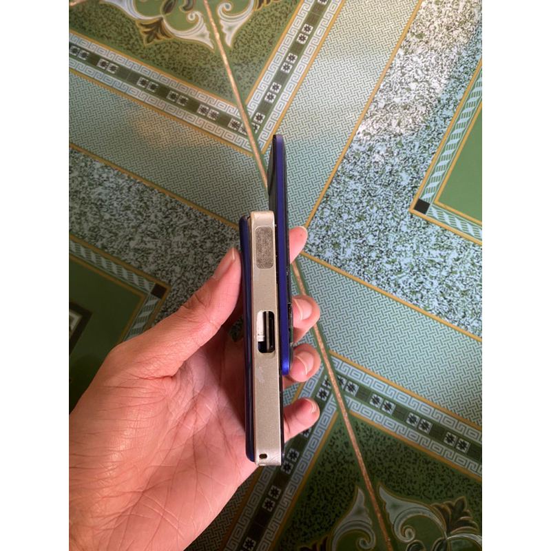 Xác điện thoại Nokia N81 rung phím sáng