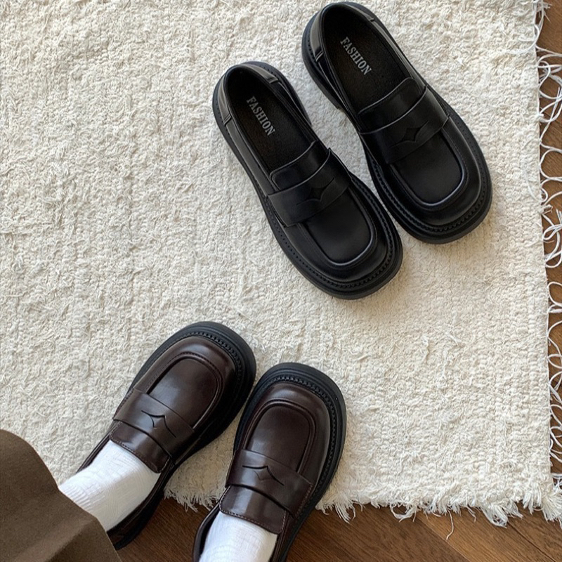GIÀY LOAFER MŨI TRÒN DA TRƠN - GIÀY LƯỜI DESOO