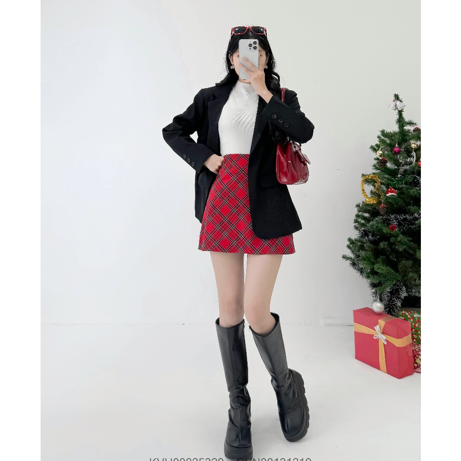 Chân váy ngắn nữ VMSTYLE dáng chữ A caro đỏ cạp cao basic dạo phố, đi chơi noel, đi chơi tết VM167 - CVN00131