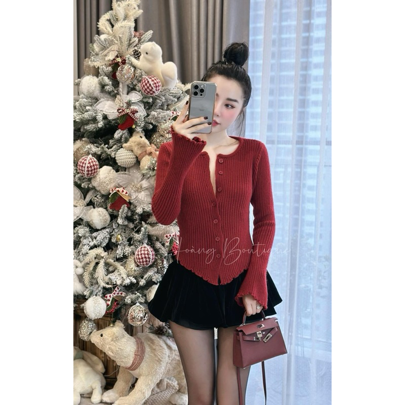 Áo len gân tay loe