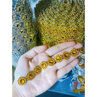 (từ 5m giá 5k/m) 1m đá hoa mai trang trí