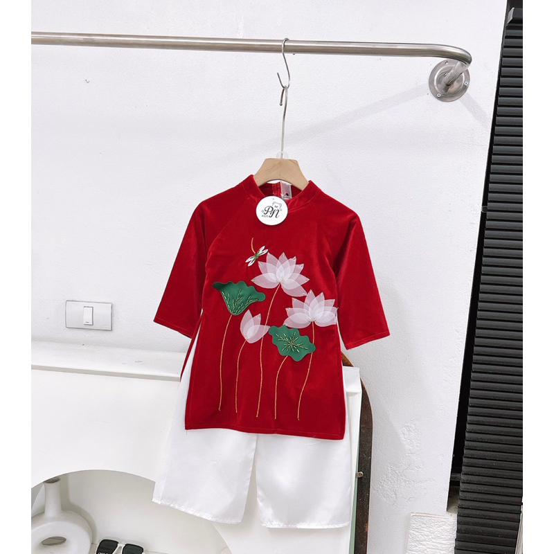 Áo dài nhung hoa sen đính kết thủ công bé gái