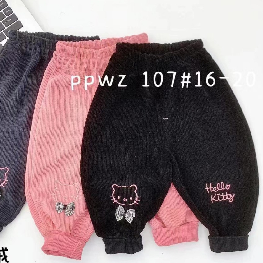 Quần lông nhung giữ nhiệt Hello Kitty cho bé gái