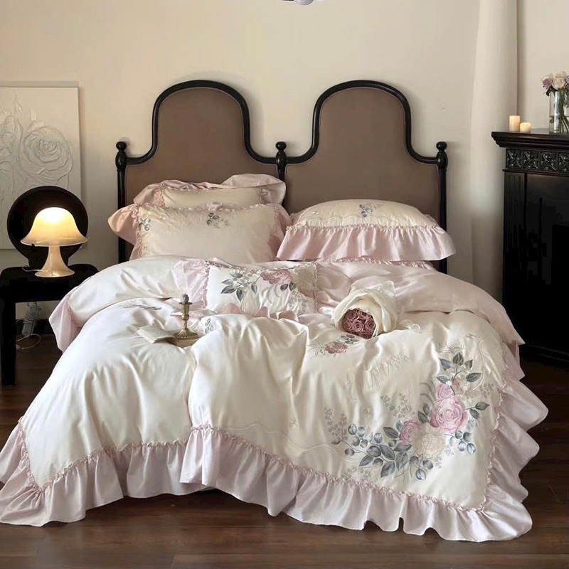 Bộ Ga Trải Giường Lụa Thêu Cao Cấp 100S Phối Bèo