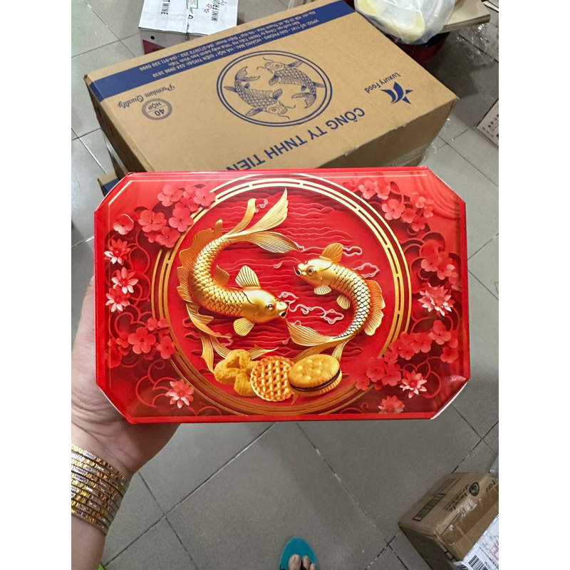 BÁNH MÈO THẦN TÀI HỘP GIẤY HOT HIT - GÓI QUÀ TẾT RẤT ĐẸP