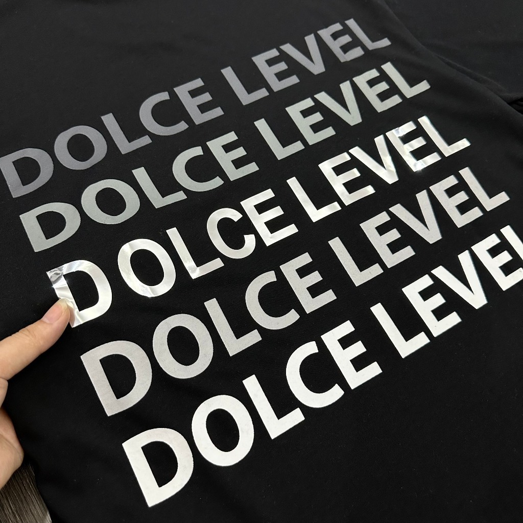 Áo phông Dolce level hoạ tiết in chữ phản quang xếp tầng siêu nét - Áo phông nam nữ hàng siêu cấp chất liệu cotton