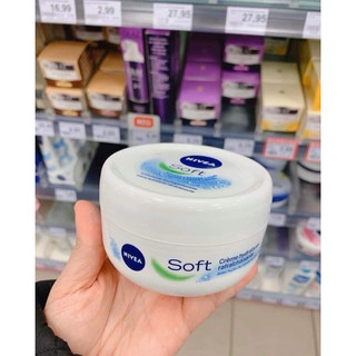 Kem dưỡng ẩm Nivea Soft 200ml